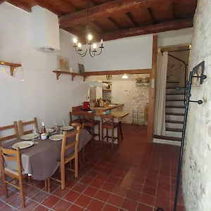 Charmante Maison Arlésienne à L'ombre Des Arènes, De 2 à 5p Hébergement de vacances